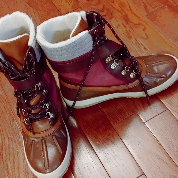 SOLD Ladies winter boots - Picture 5 of 7